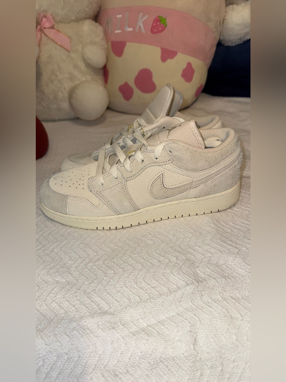 Jordan Women’s Cream/Off-White Low-Top Sneakers
